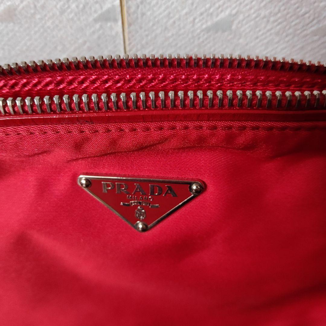 セール！美品！PRADA レッド ナイロン ショルダーバッグ
