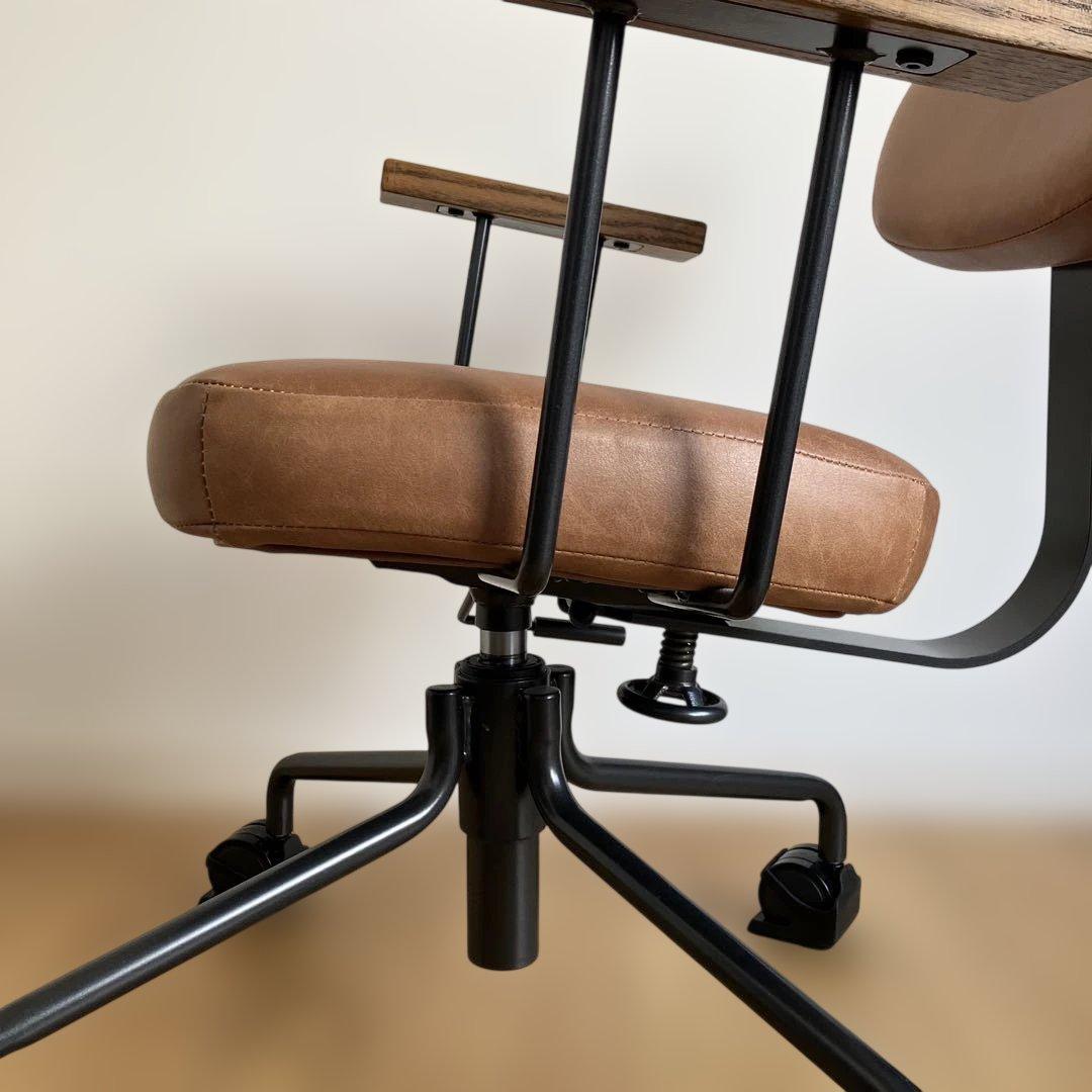 CRASH GATE ランドデスクチェア