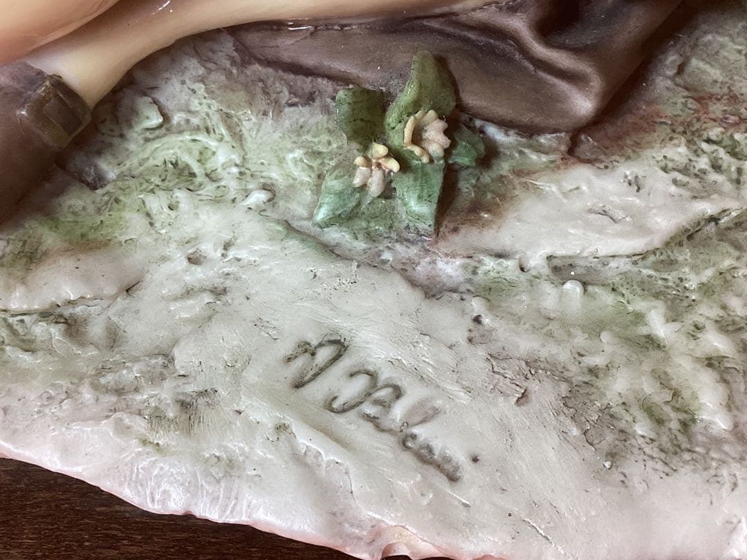 イタリア製 置物 フィギュア 幅 27㎝ 高さ 30㎝ 奥行 18㎝ 重さ5kg