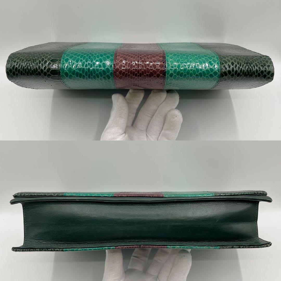 【美品】イヴ・サンローラン　クラッチバッグ　パイソン　マルチカラー　グリーン
