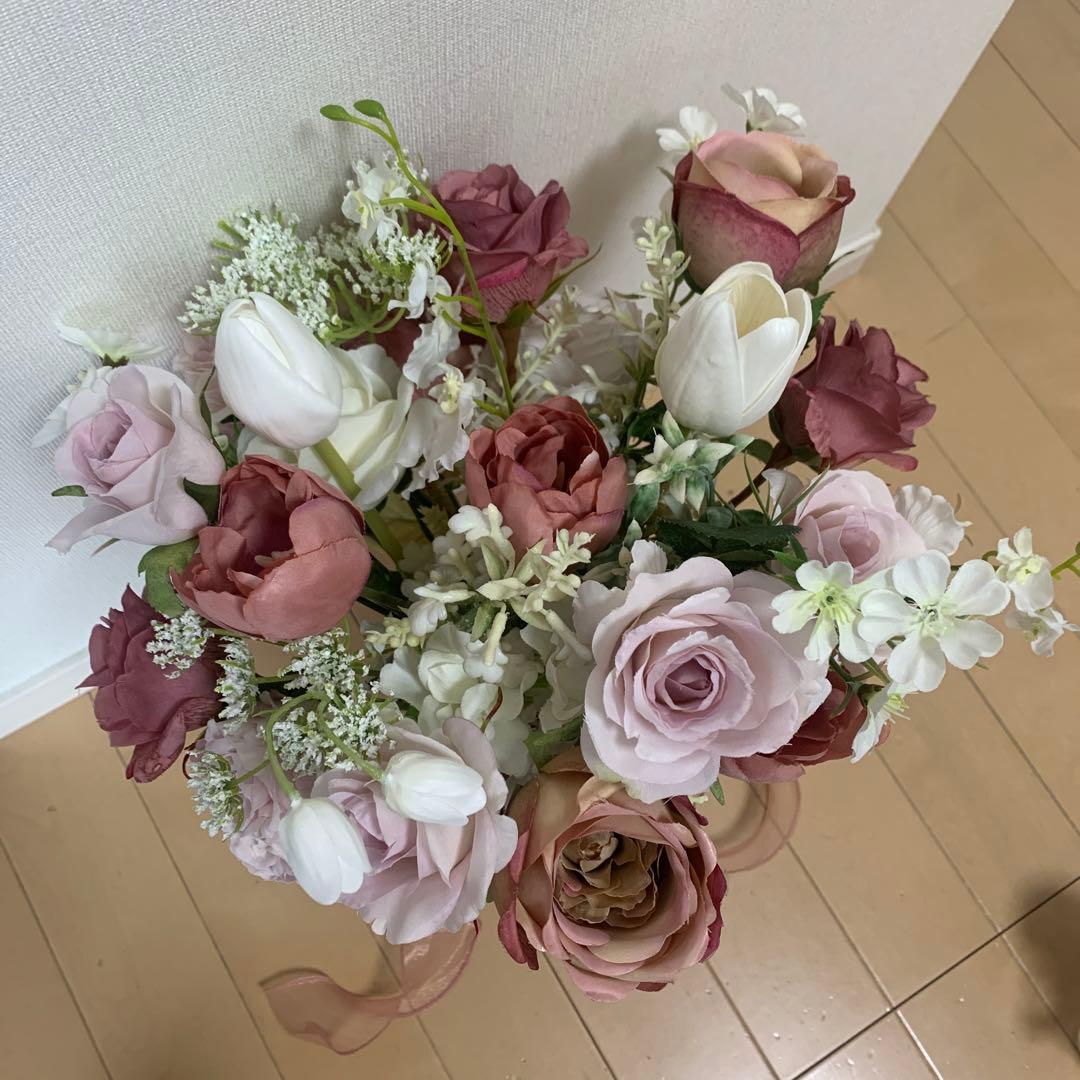 アーティフィシャルフラワーブーケ　ブートニア