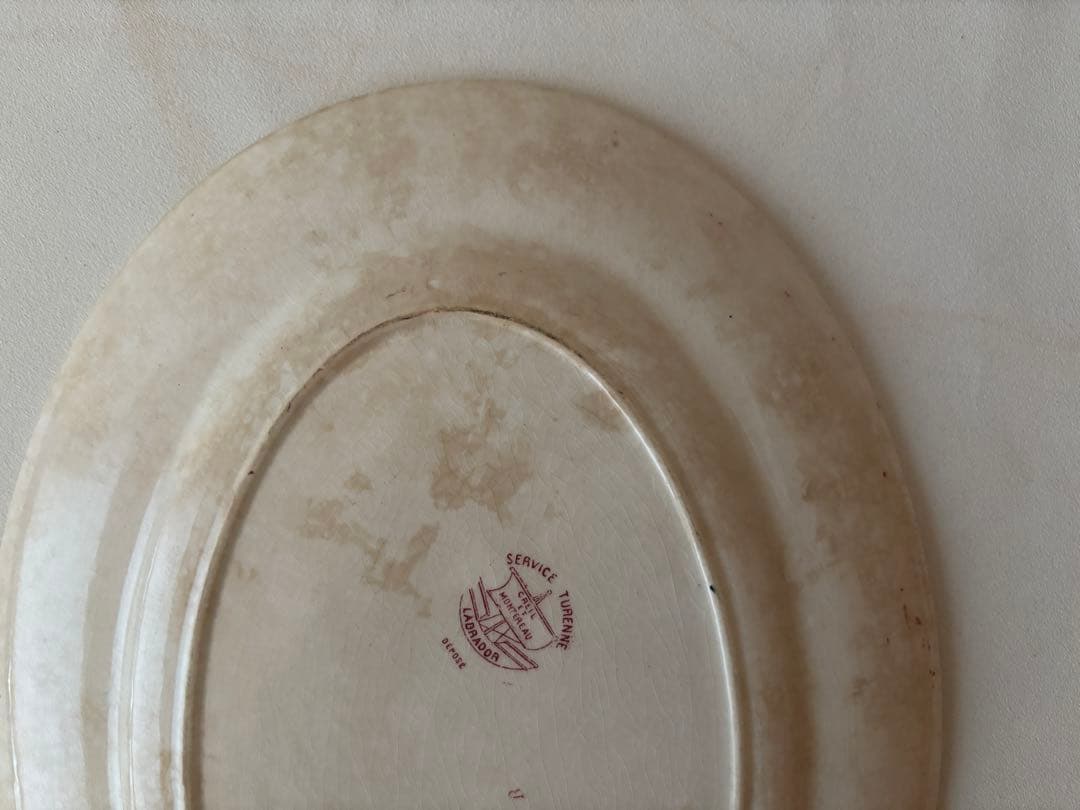 クレイユモントローTURENNE（チュレンヌ）赤オーバル皿　クレイユモントロー赤