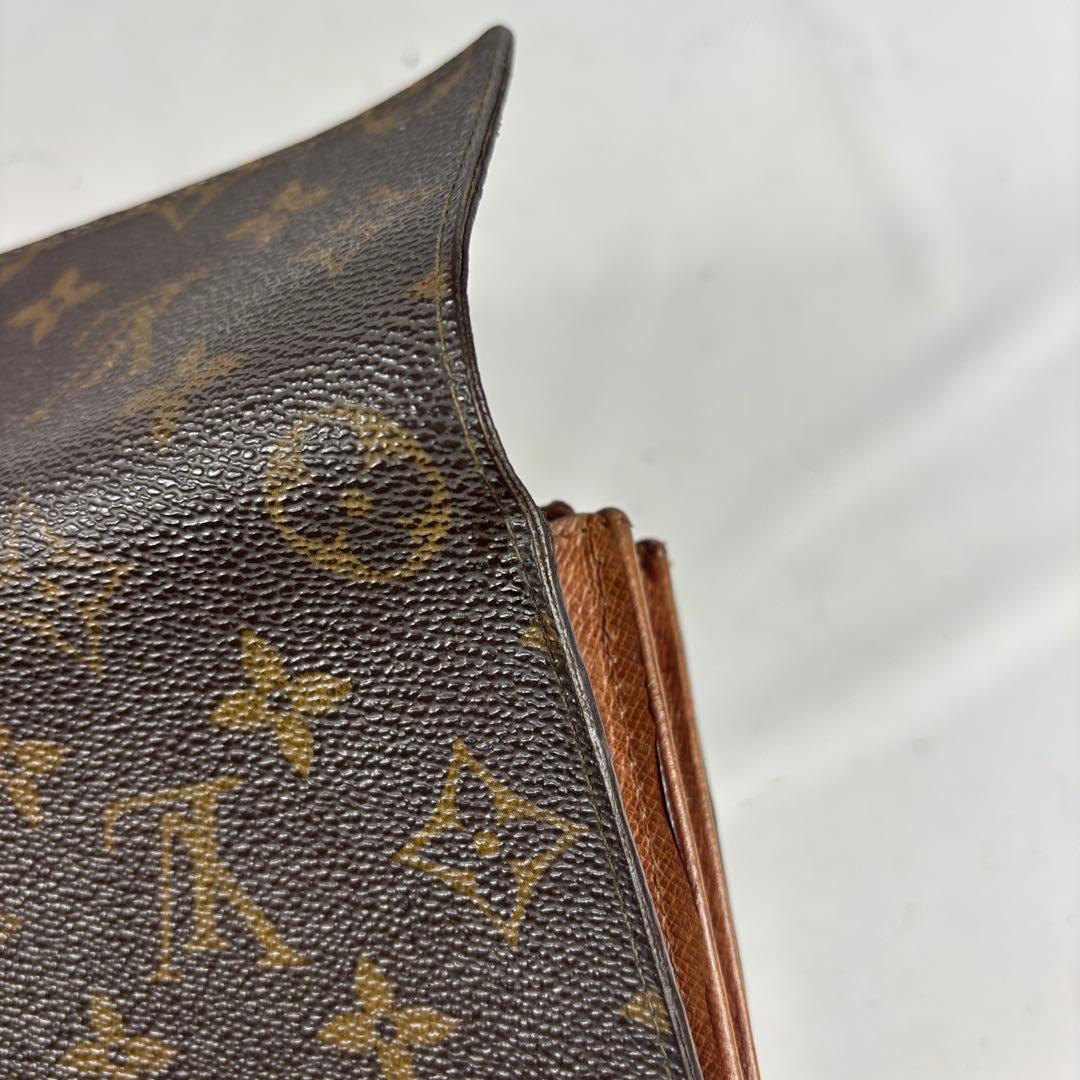 ルイヴィトン モノグラム ポルトフォイユ サラ 長財布 二つ折り財布