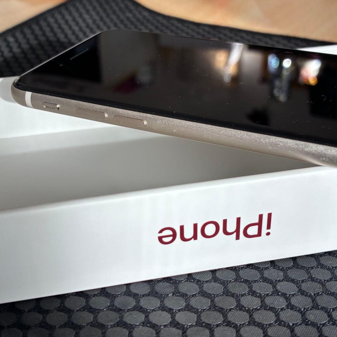 iPhone SE 第三世代 256GB SIMフリー