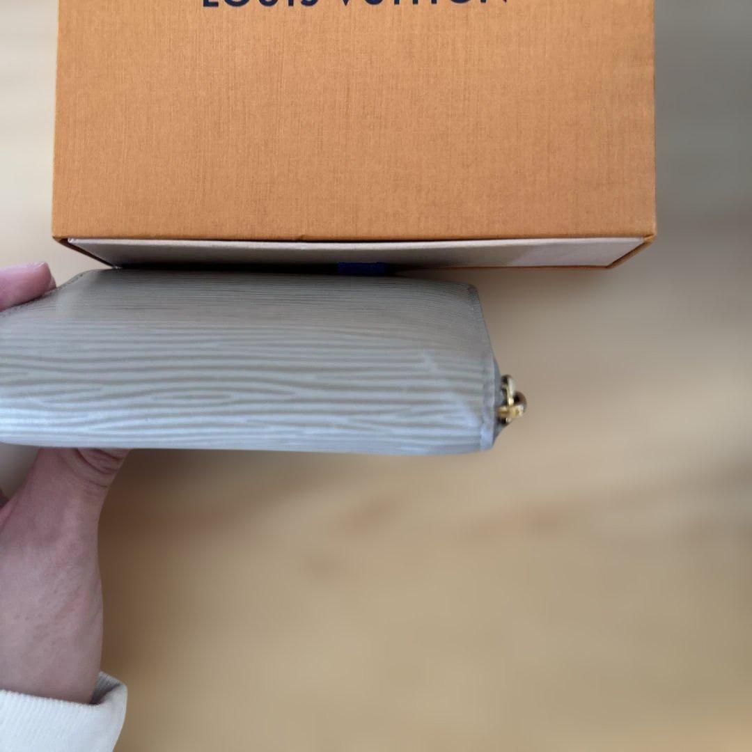 ルイヴィトン　ジッピーパース　ミニ財布