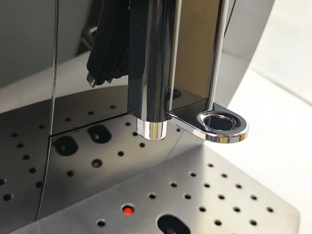 デロンギ　コンパクト全自動コーヒーマシンマグニフィカS ECAM22112B　6