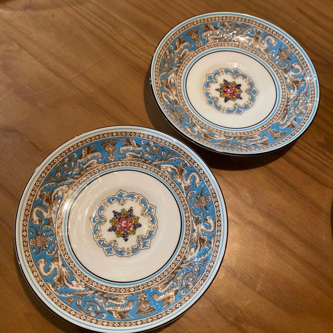 カップ　ソーサー　プレート　２セット