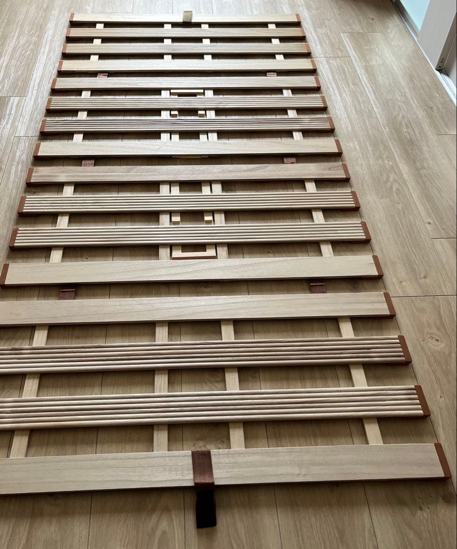 薄型軽量 桐すのこベッド 4つ折れ式