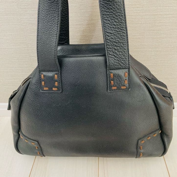 ヴィヴィアン・ウエストウッド ハンドバッグ 黒 BK レザー オーブ