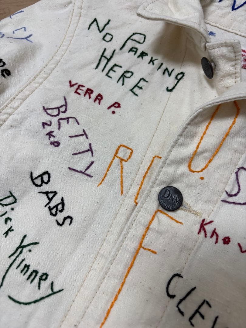DENIMDUNGAREE カラフルラクガキハンド刺繍錆加工ボタンジャケット