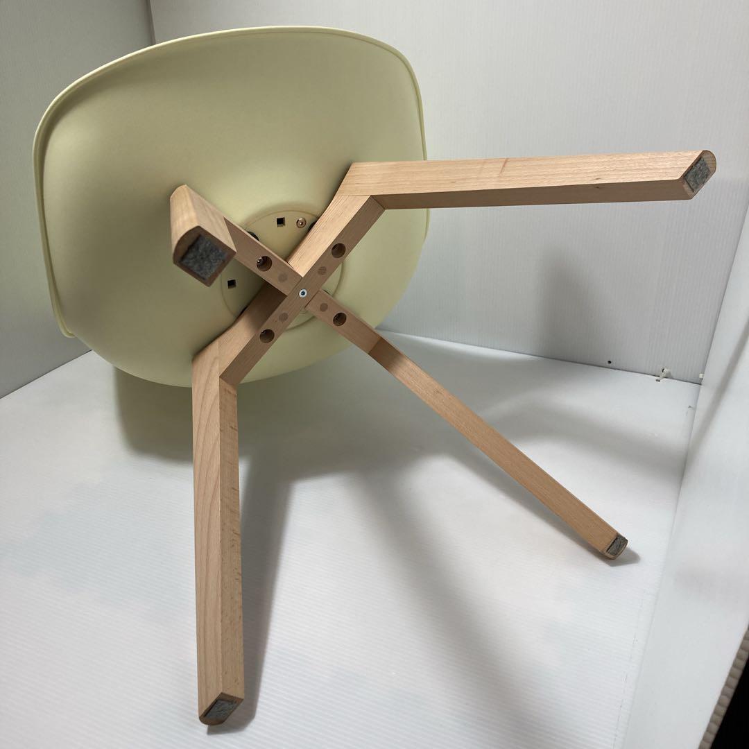 イームズ　ダイニングチェア 北欧 シェルチェア　クッション付き　ライトイエロー