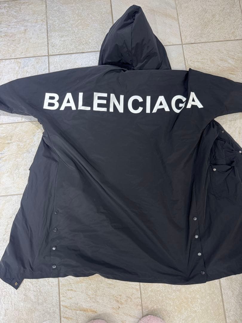 BALENCIAGA バレンシアガ　ウィンドブレーカー