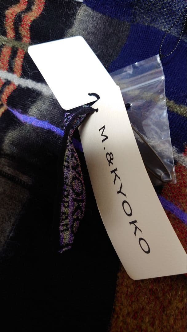 新品未使用　エムアンドキョウコ 素敵なニットカーディガン