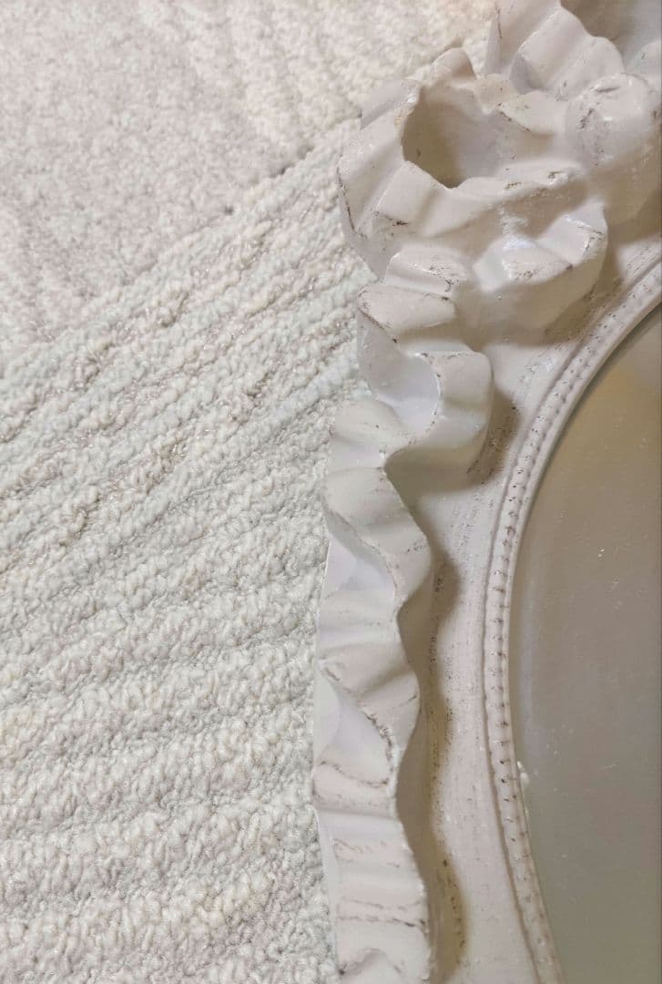 リボンがかわいいフランスのアンティーク風オーバル壁掛けミラー