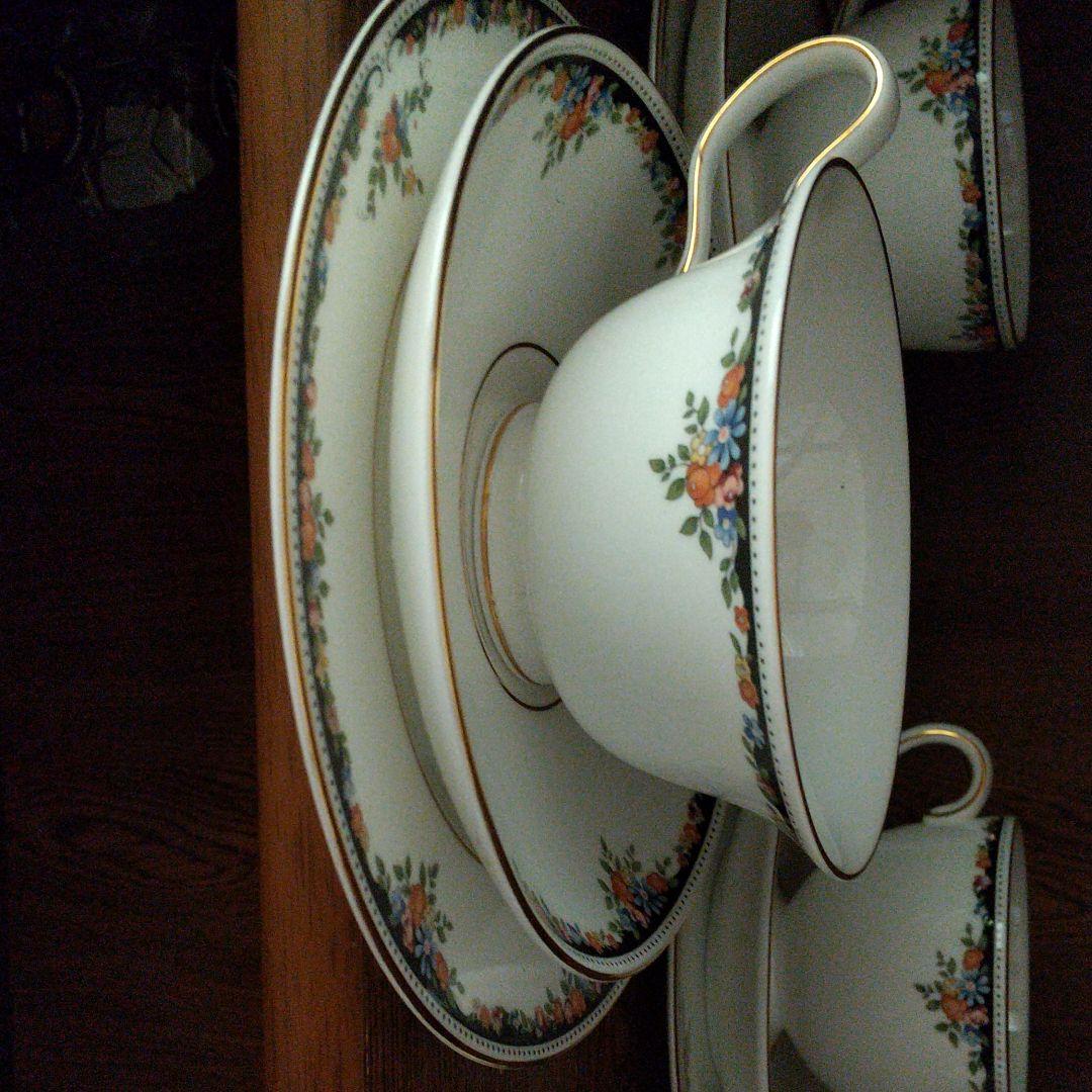 カッブ5点ポットミルクポットとシュガーポットとポット