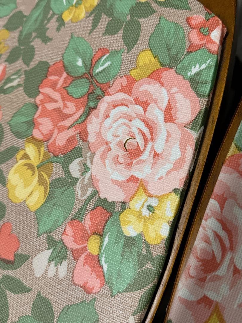 MIKIMOKU製　古い木製の椅子　花柄　ヴィンテージ家具　チェア　木