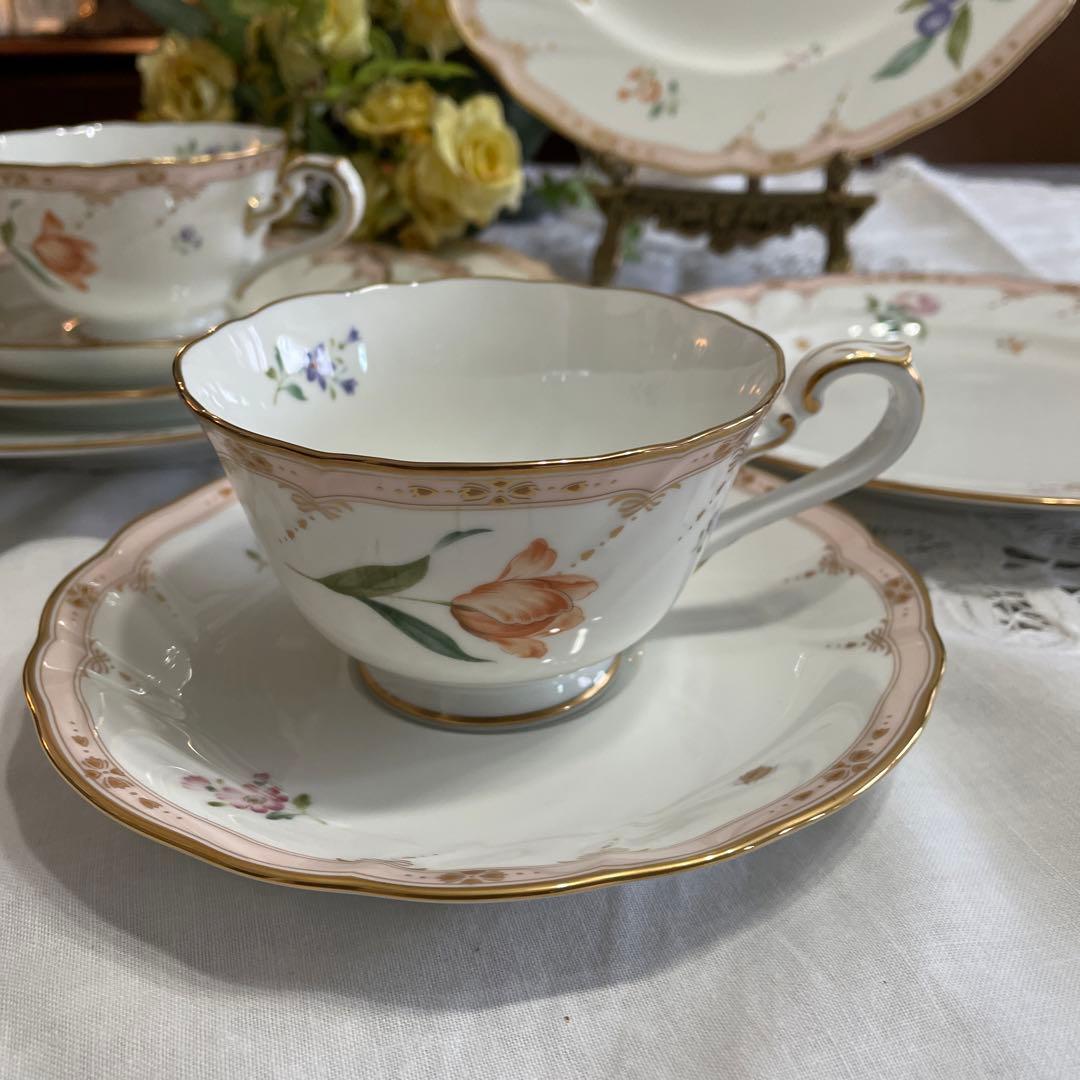 ノリタケ　ダイヤモンドコレクション　メゾンフルール　カップ＆ソーサー　プレート