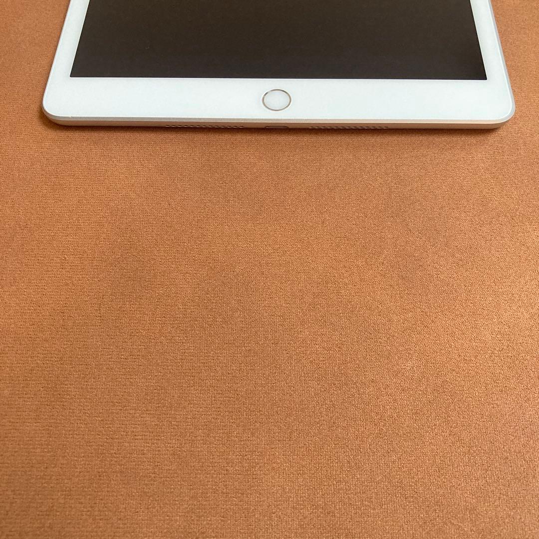 563【早い者勝ち】外観美品☆電池良好☆iPad8第8世代32GB SIMフリー