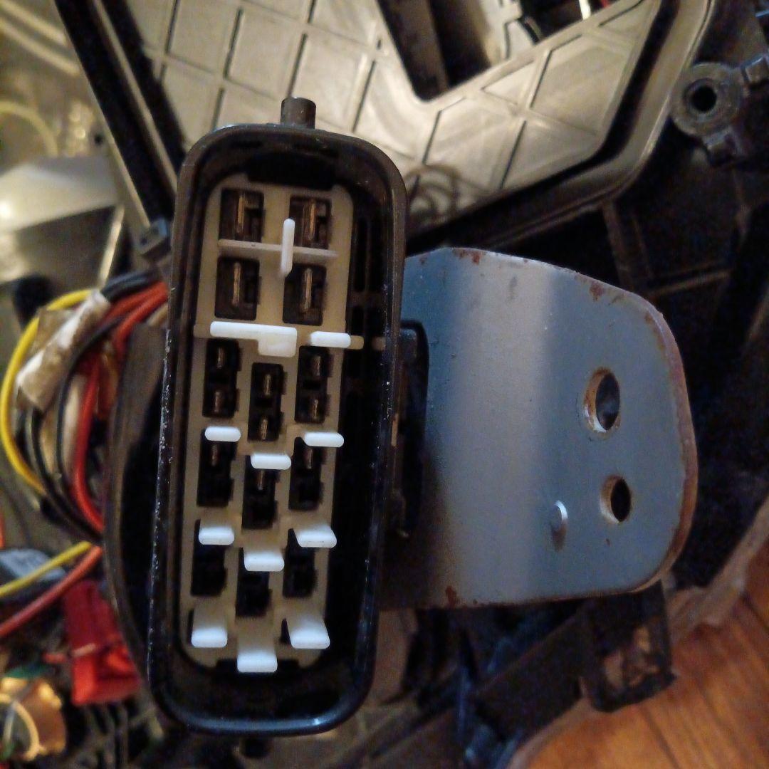 200系クラウンヘッドライト　イカリング仕様