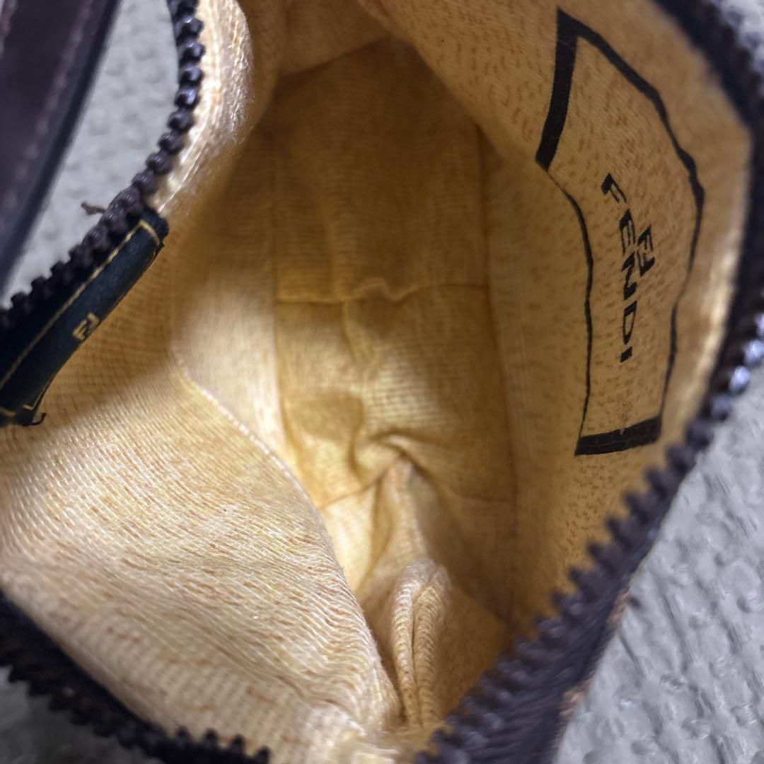 ヴィンテージFENDI ポーチ　ミニバッグ★