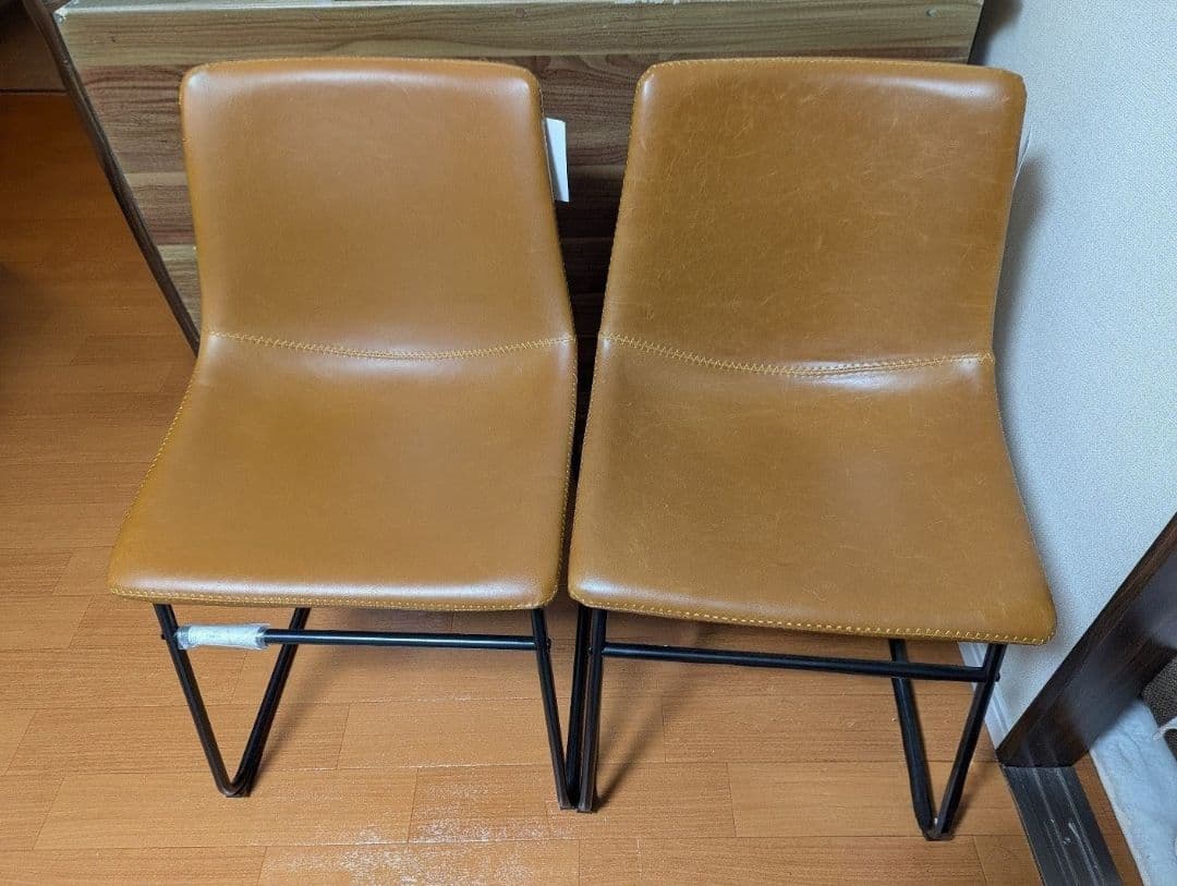 新品　萩原　キャメルブラウン 合成皮革 ダイニングチェア 2脚セット