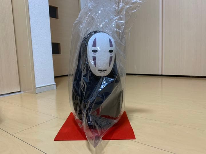 だるま　カオナシ