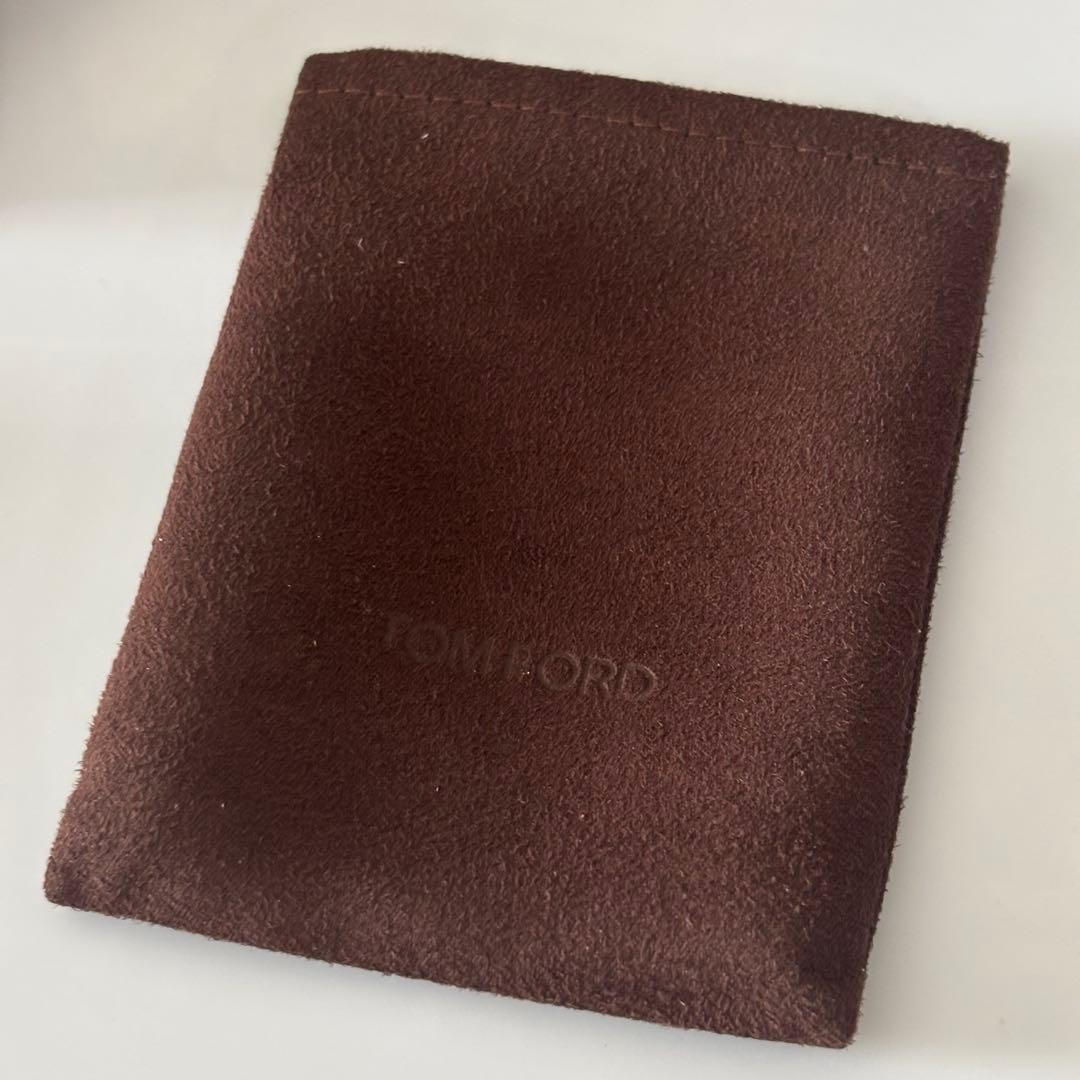 トムフォード アイカラークォード 01S メタリックモーブ