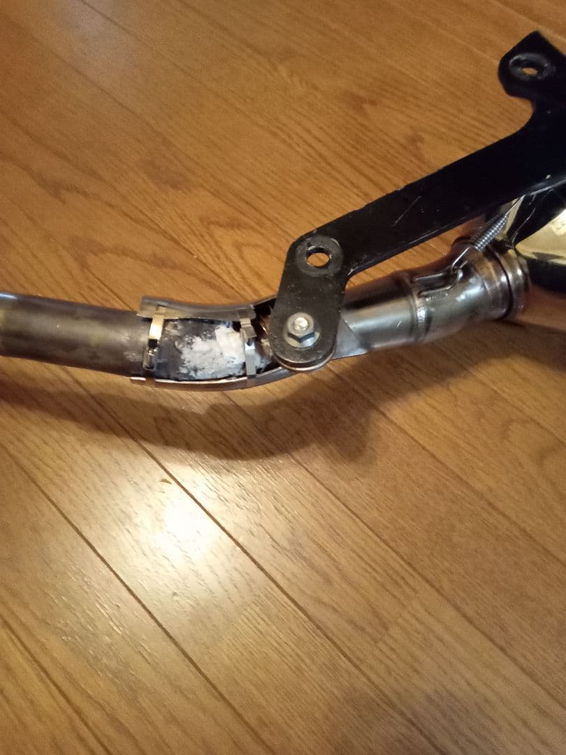 PCX125前期用ヨシムラマフラー(JF28)