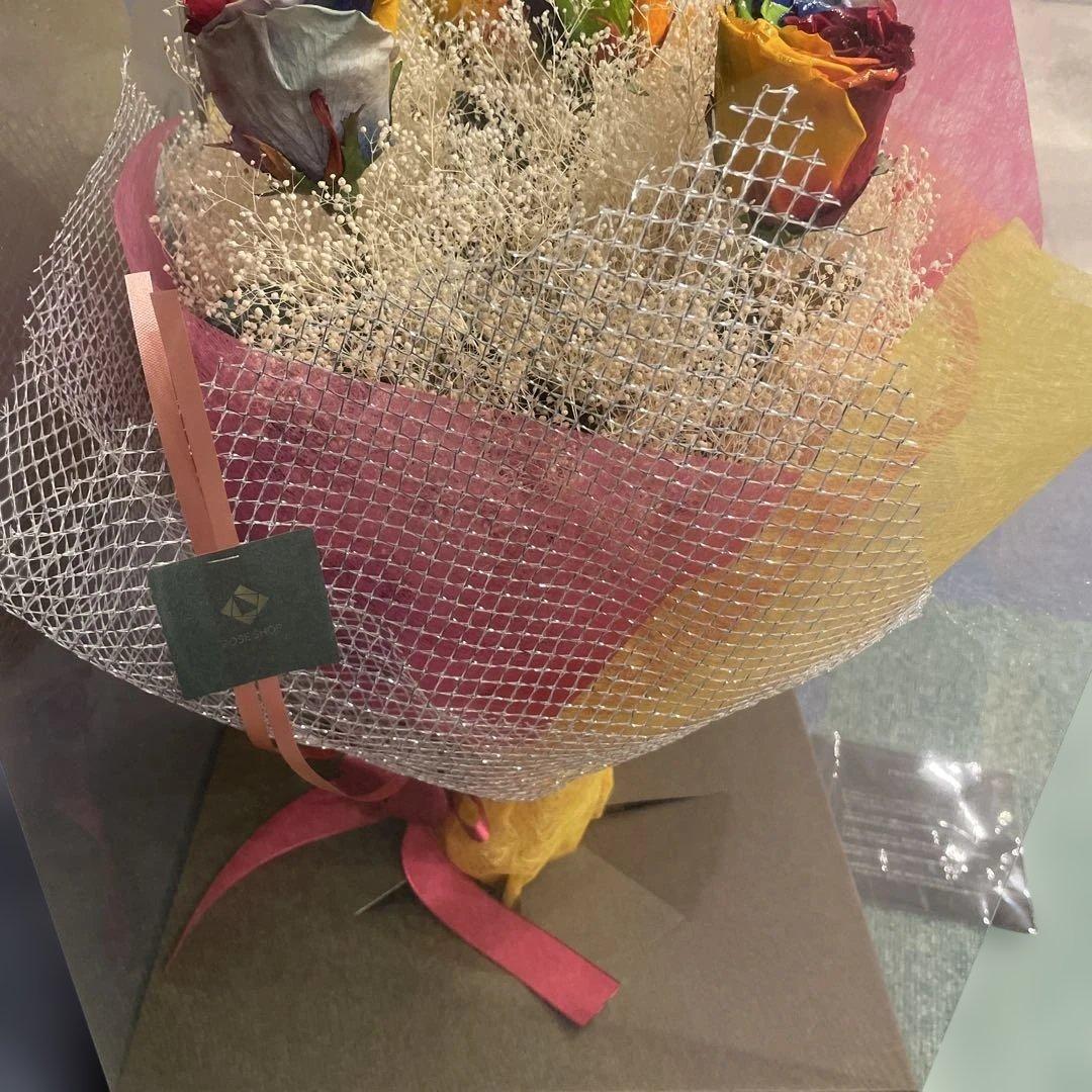 プリザーブドフラワー レインボーローズ 花束 記念日 薔薇ドライフラワー 記念日