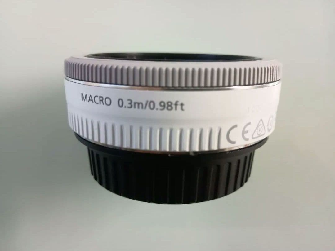 Canon EF 40mm E2.8 STM（ホワイト）単焦点レンズ