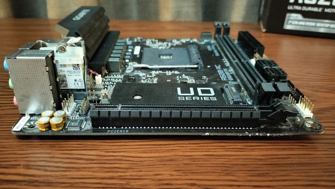 GIGABYTE A520I AC マザーボード mini ITX