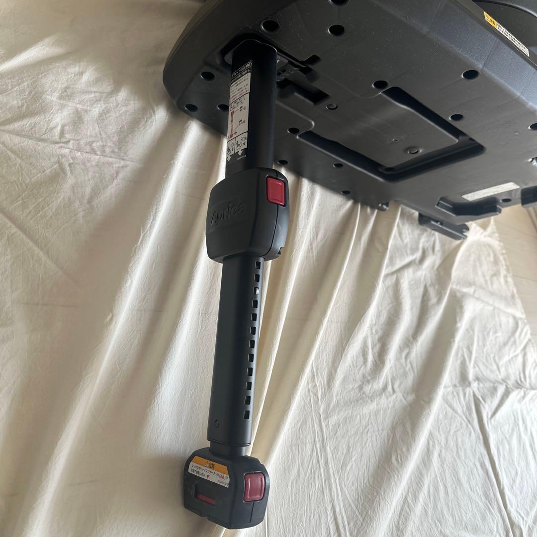 ② Aprica チャイルドシート