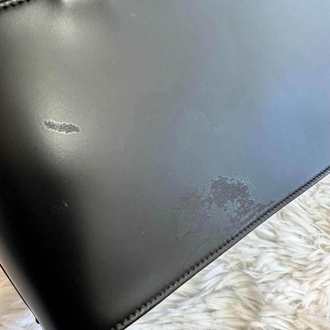 Burberry バーバリー レザー ハンドバッグ ノバチェック 黒 ブラック