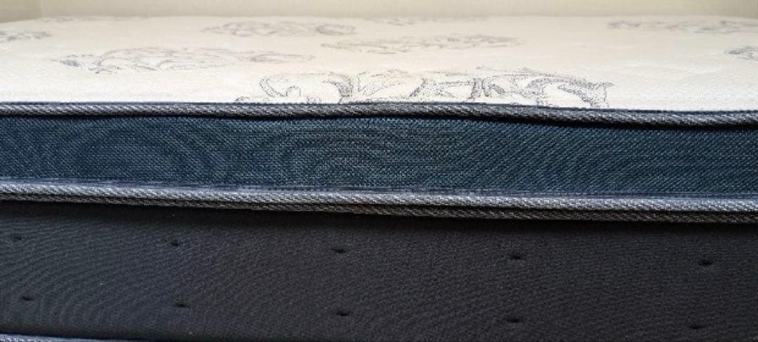 セミダブルマットレス　ニトリ