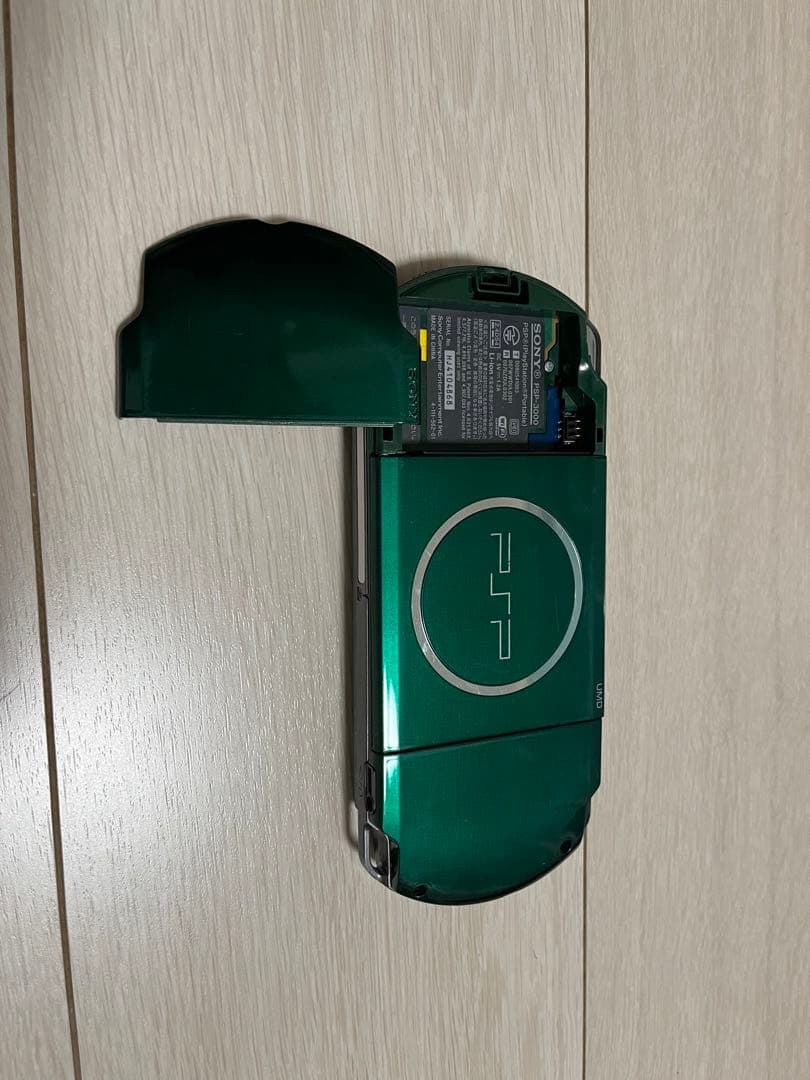 PSP-3000、ACアダプター、ソフト7本セット