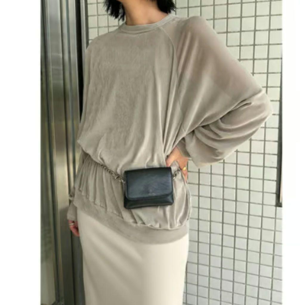 未使用【YENN】フロッキーチュールプルオーバー　チャコール