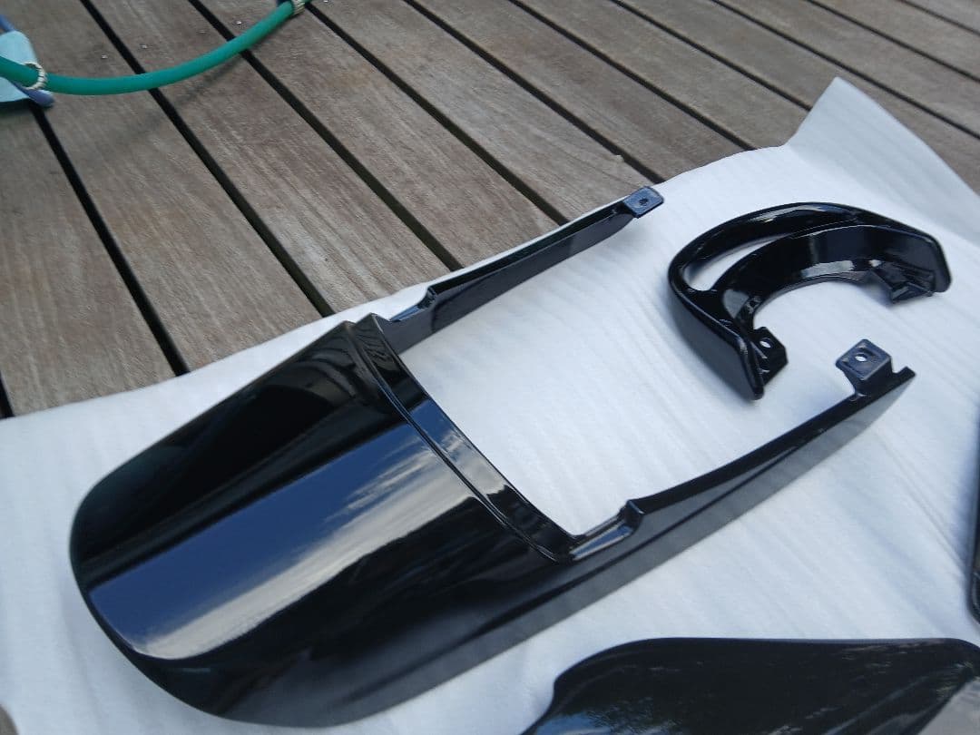 Kawasaki カワサキ ゼファー750 外装セット　ツヤ黒　※錆び取り剤付き