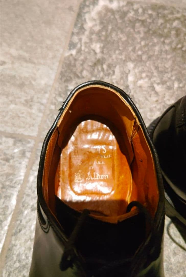 オールデン　コードバン　ポストマン