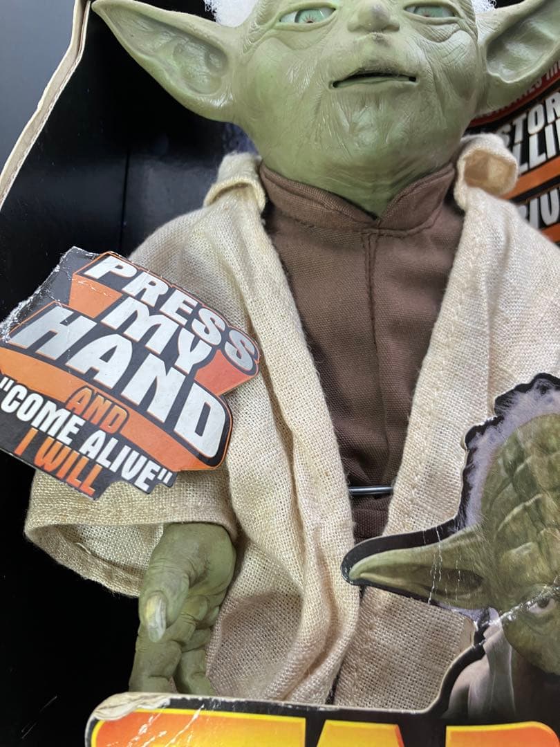 【新品未使用品】スターウォーズ　ヨーダ　トーキング フィギュア