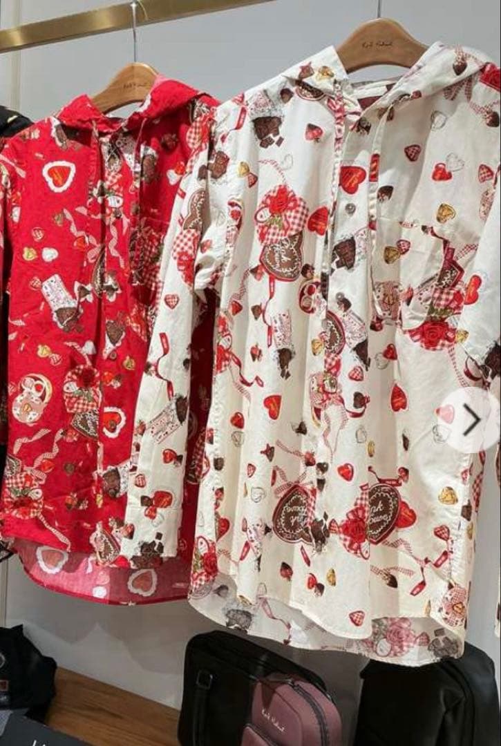 スウィートメモリーズ　ブラウス