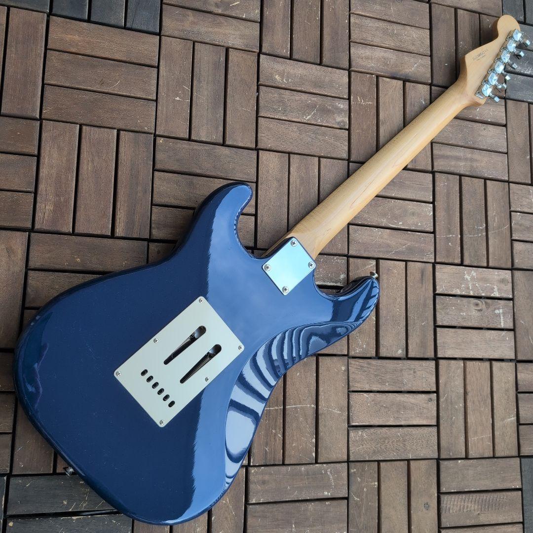 人気のSquier by FENDER ストラト 状態良し！
