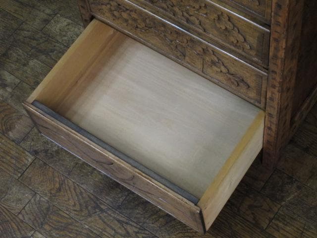 長野県 伝統工芸品 軽井沢彫り 桜 彫刻 5杯抽斗 箪笥/チェスト/整理タンス