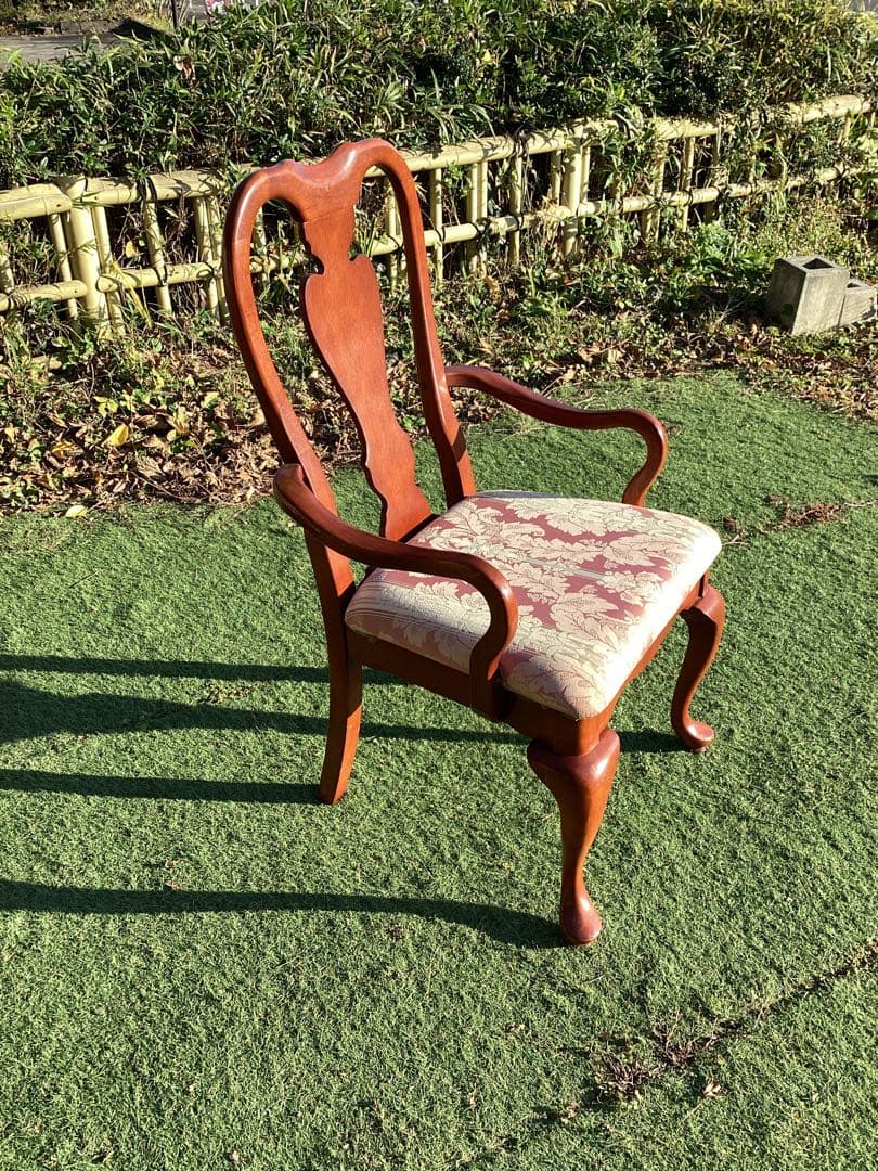 ダイニングチェア　猫脚　クラシカル　アームチェア　椅子