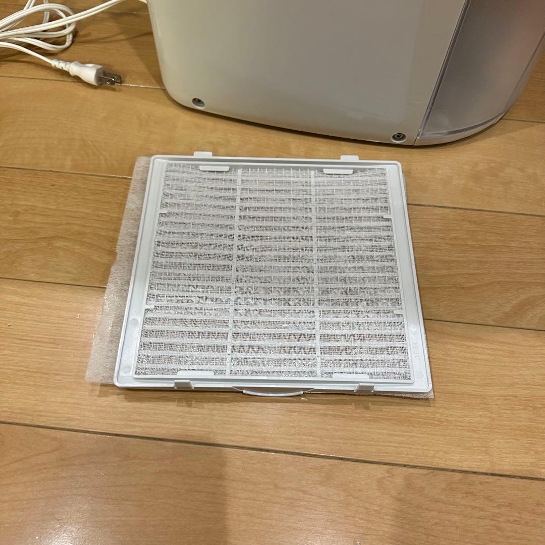 2025年製　極美品　コロナ衣類乾燥除湿機　CD-P63A2