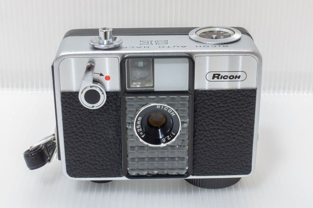 ⑦【美品・整備済品】RICOH AUTO HALF SE 「ライカ風貼り革」