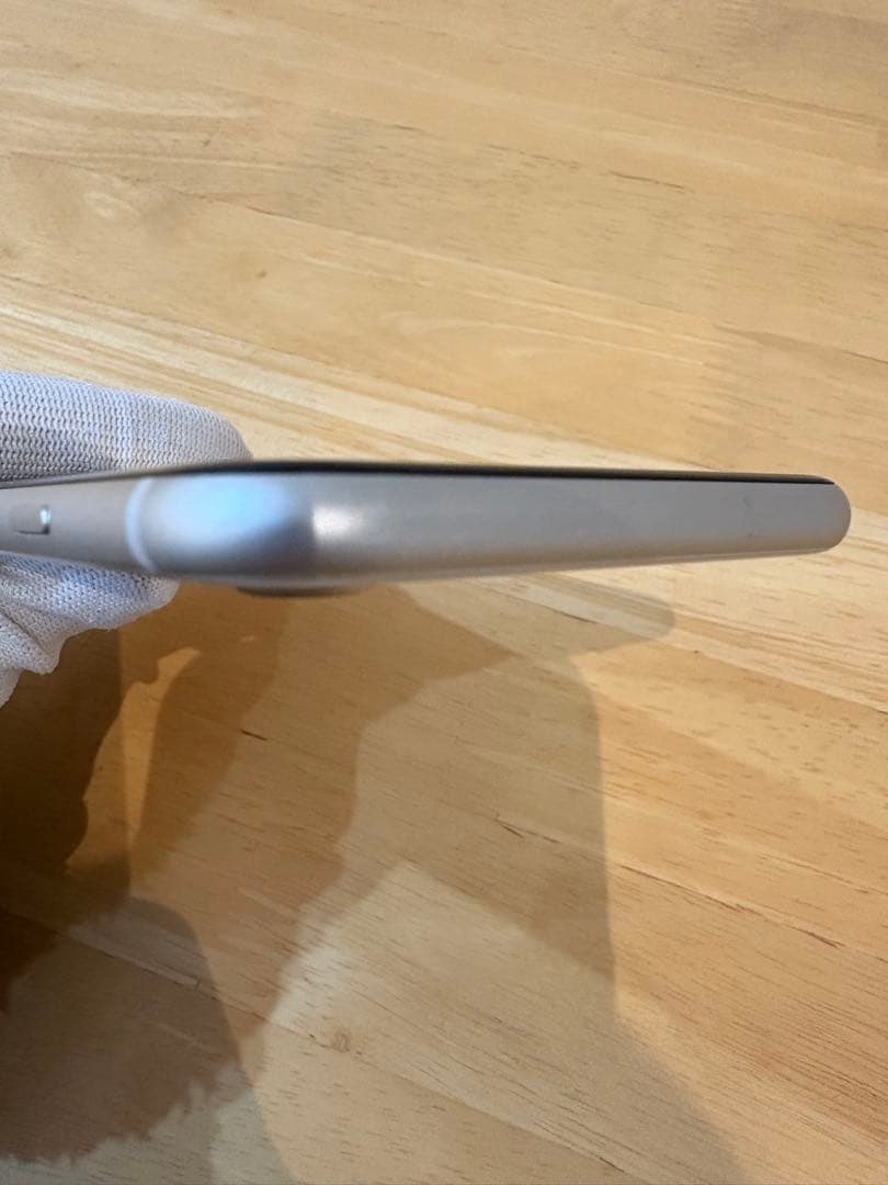 iphone SE3 64GB SIMフリー第3世代　スターライト