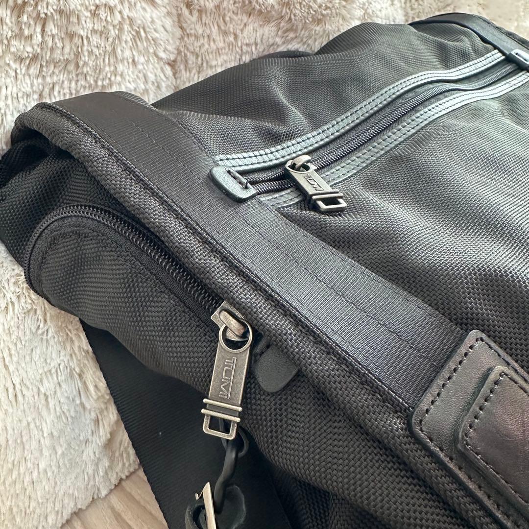 TUMI 22370DH ALPHA BRAVOアルファブラボーメッセンジャー