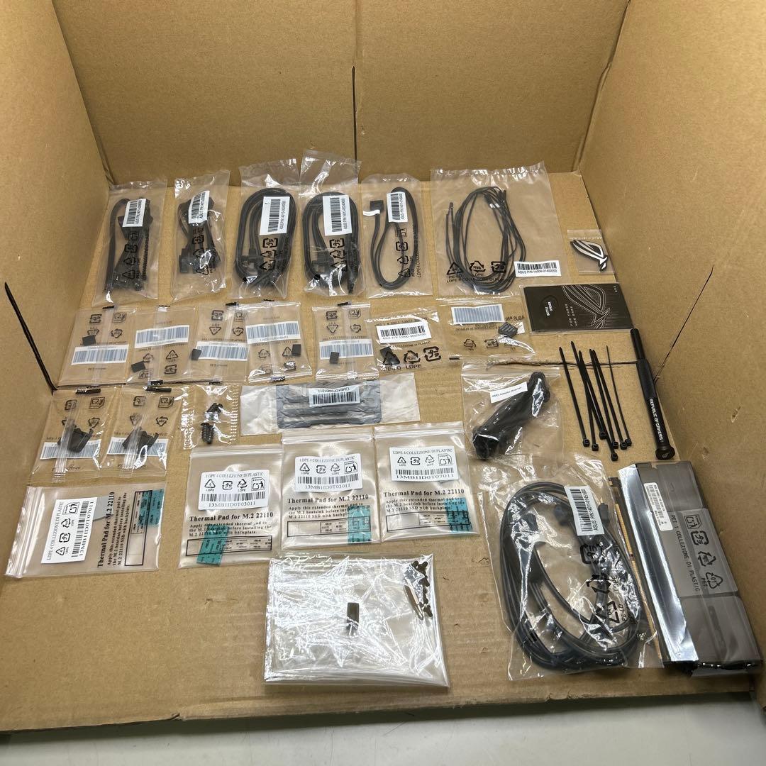 マザーボード ASUS ROG Maximus Z890 Extreme