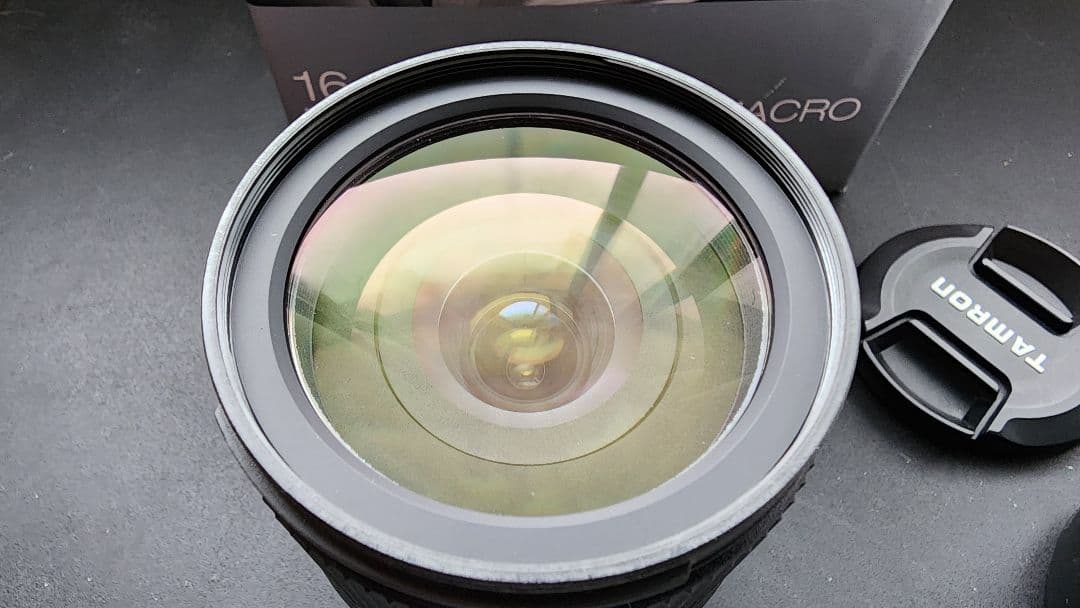 タムロン 16-300 F3.5-6.3 Di II VC MACRO EF