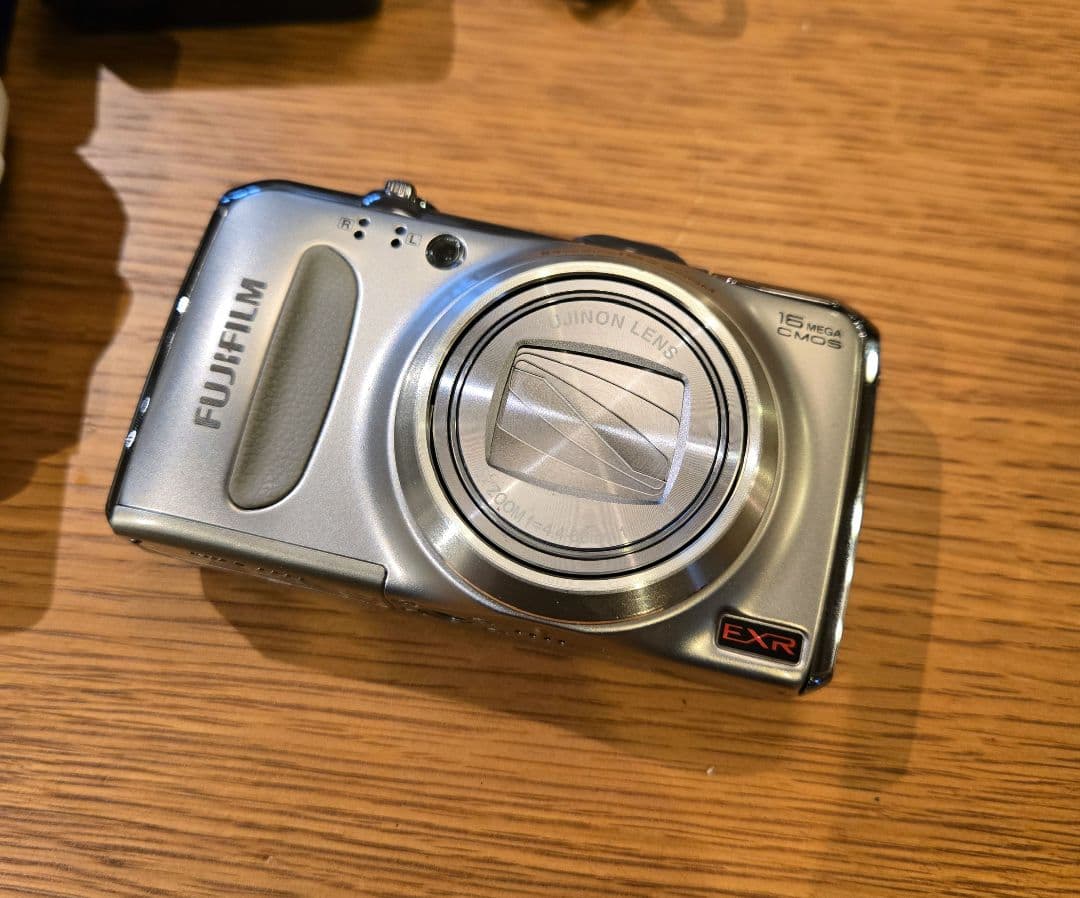 FINEPIX F600EXR FUJIFILM 富士フイルム 【動作確認済み】